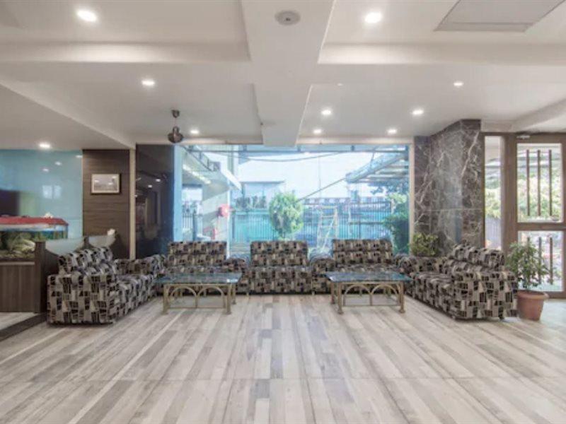 Syona Residency Hotel Lakhnau Kültér fotó