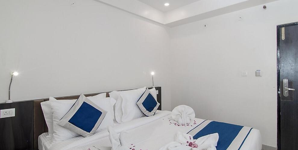 Syona Residency Hotel Lakhnau Kültér fotó